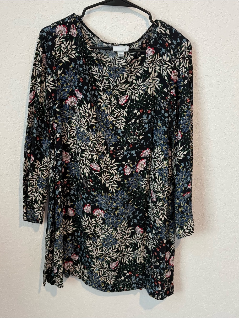 J.Jill floral tunic, black long-sleeve top featuring a botanical pattern, Size L